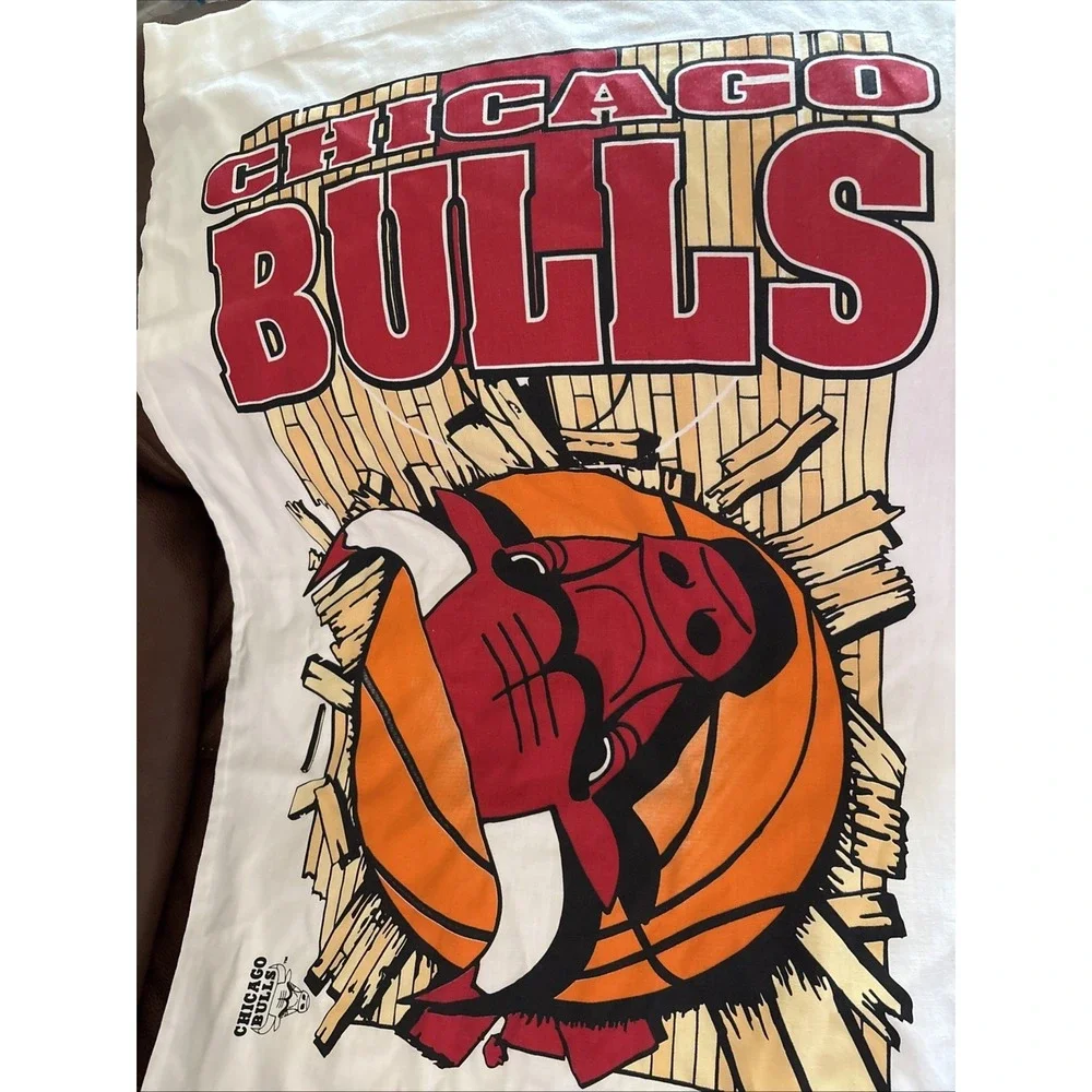 Vintage Chicago Bulls Pillowcase NBA 90's Michael Jordan Bedding Basketball
